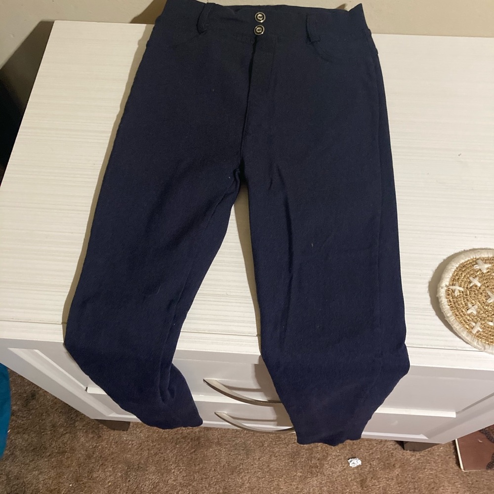 Capris - Picture 3 of 3